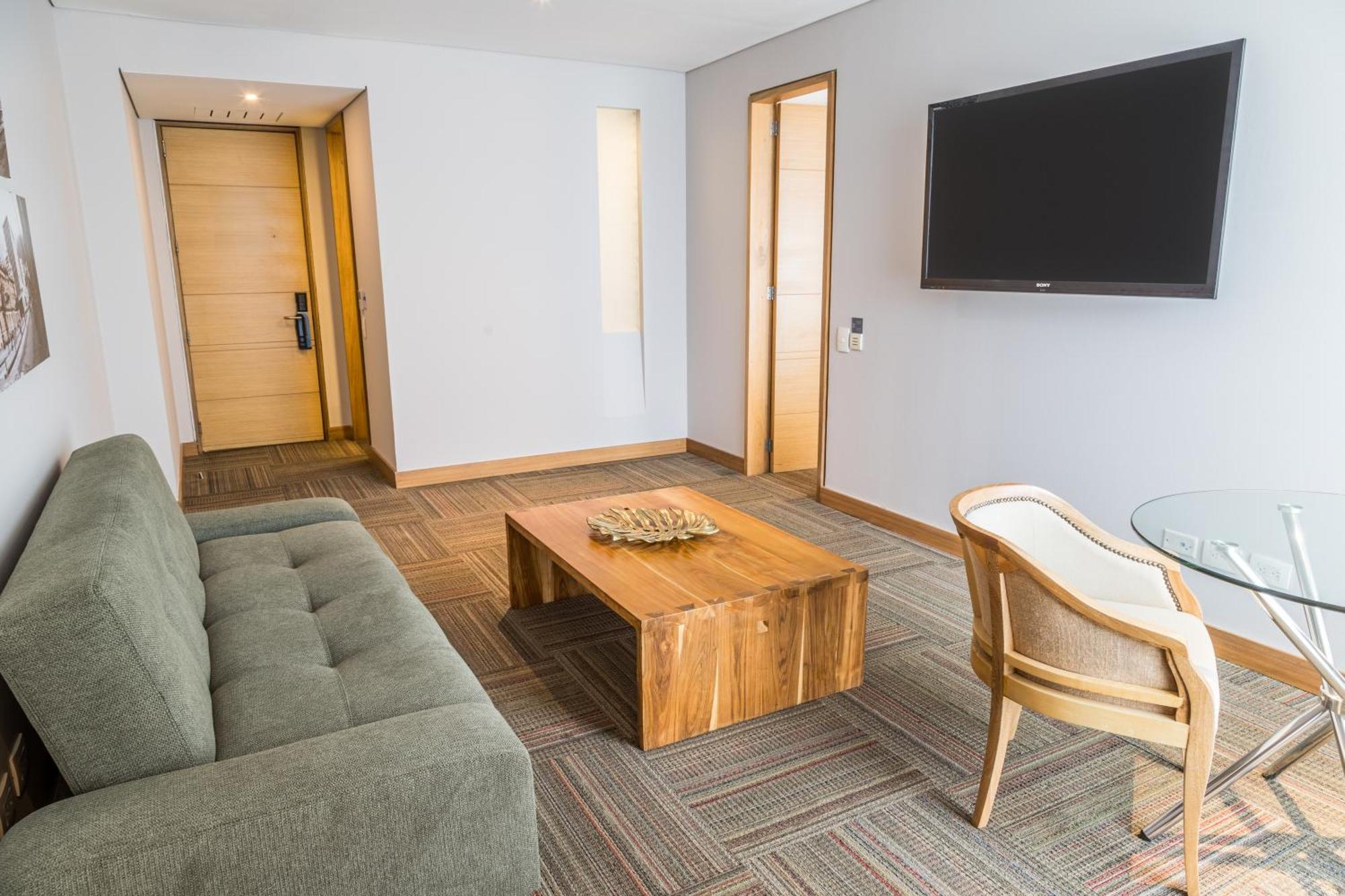 Sonesta Hotel Богота Экстерьер фото Living room